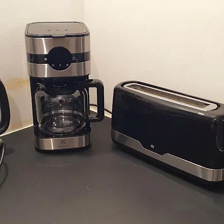 The Family - Bel 4/6 Places Rouen